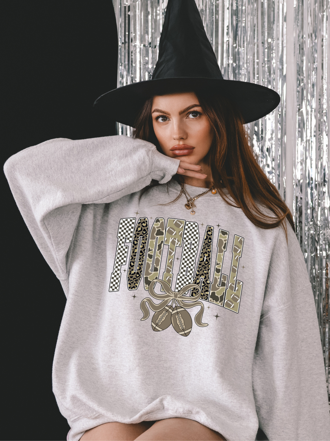 FOOTBALL CREWNECK
