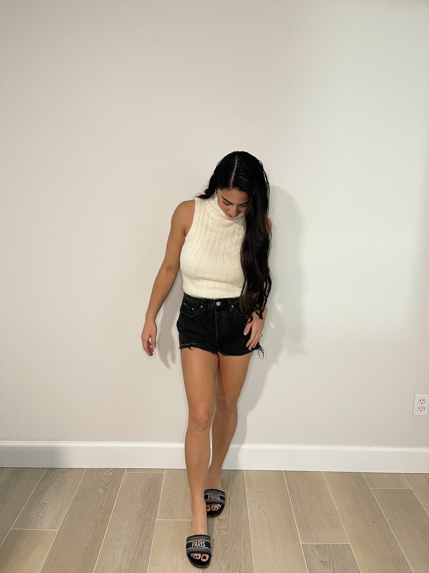 SNOW WHITE TOP