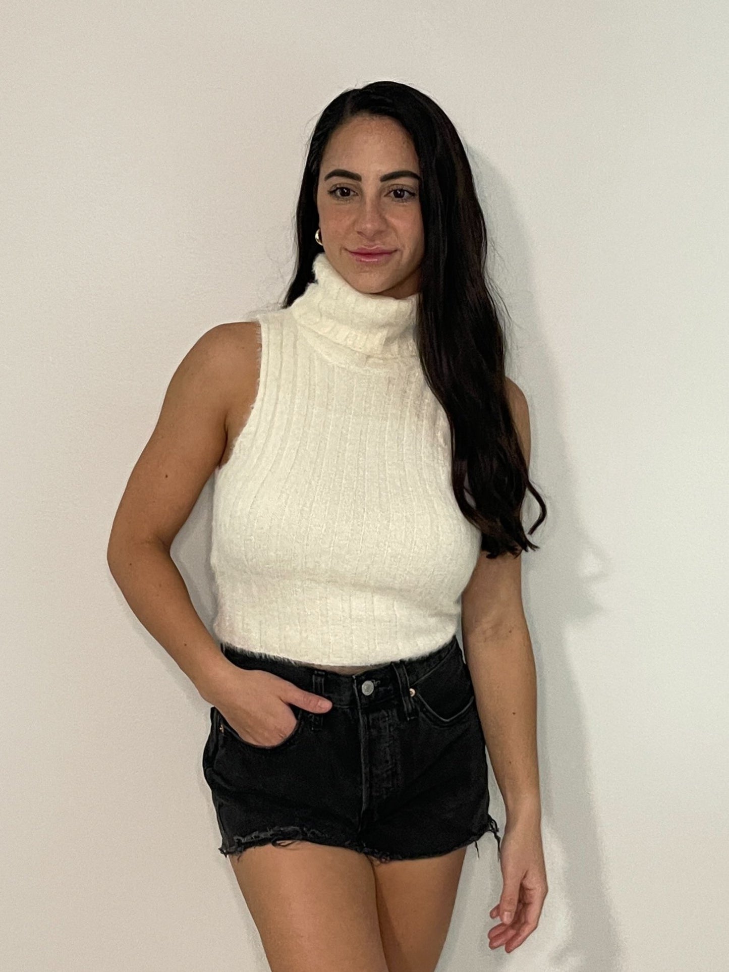 SNOW WHITE TOP