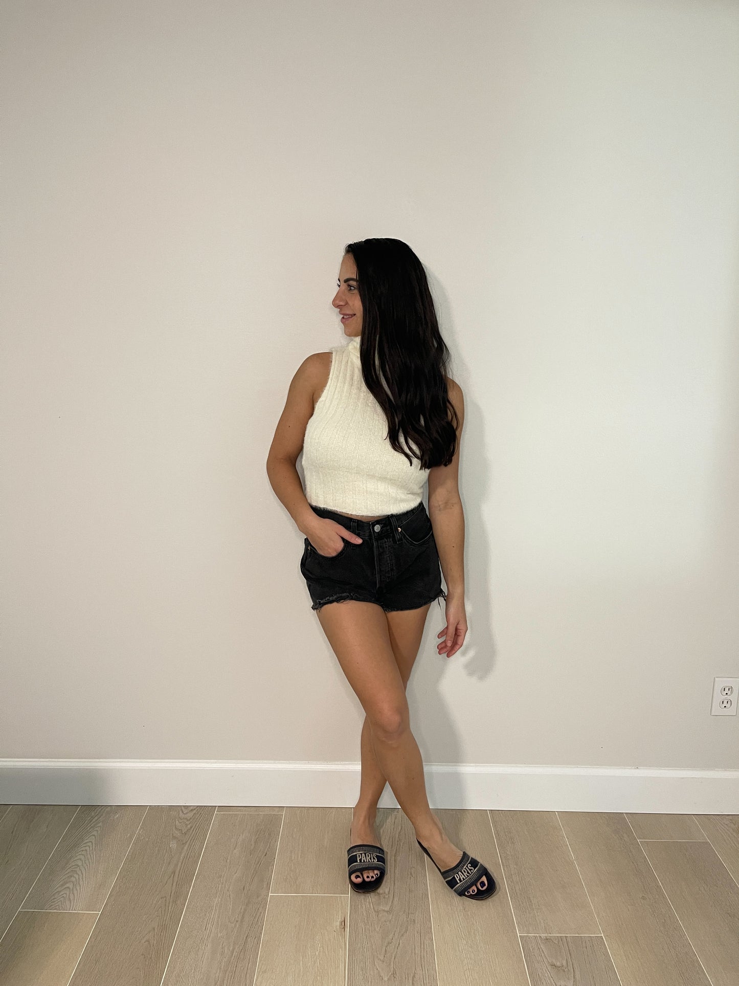 SNOW WHITE TOP