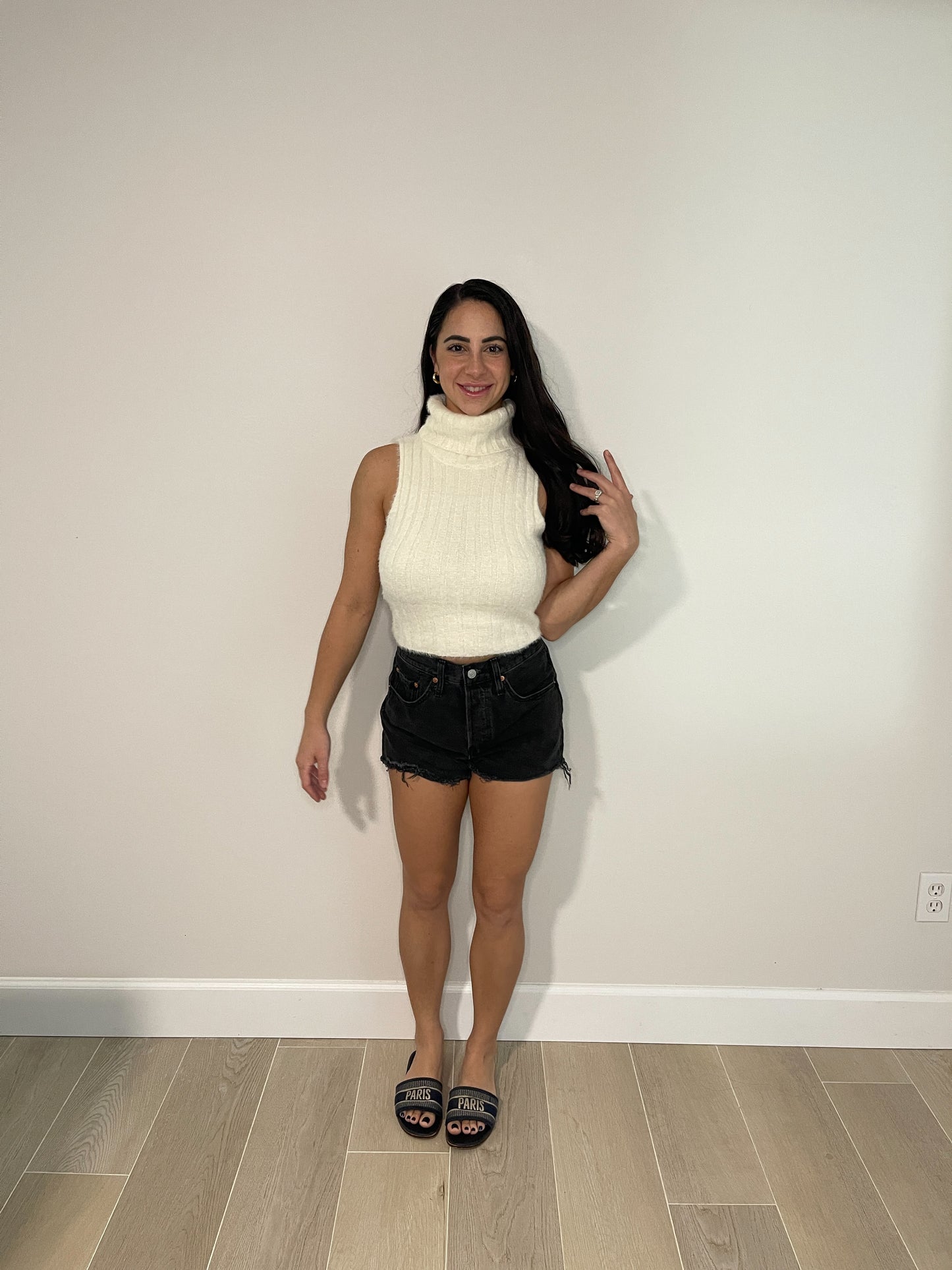 SNOW WHITE TOP