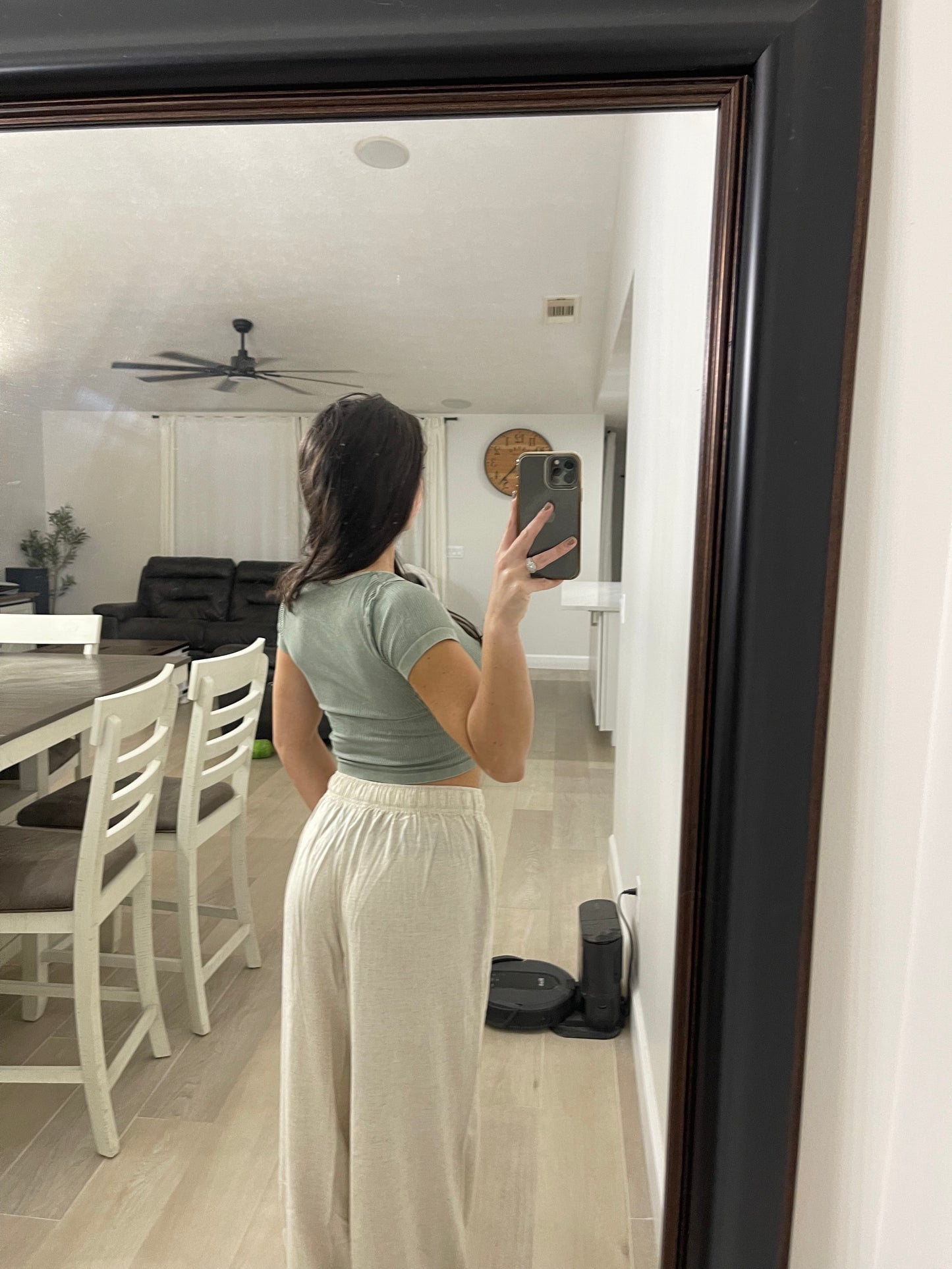SEAMLESS BABY TEE (2 COLORS)
