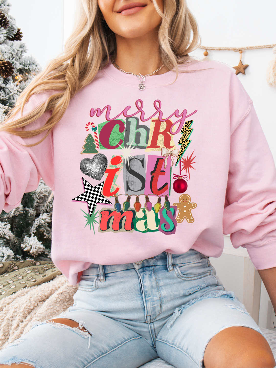 MERRY CHRISTMAS RETRO CREWNECK