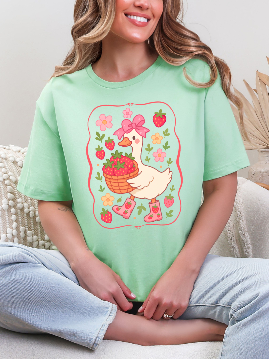 STRAWBERRY GOOSE T-SHIRT
