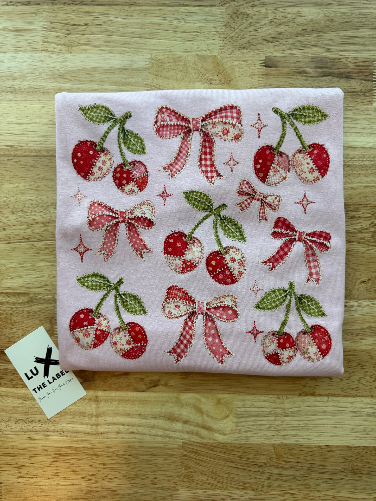 QUILTED CHERRIES AND BOWS T-SHIRT