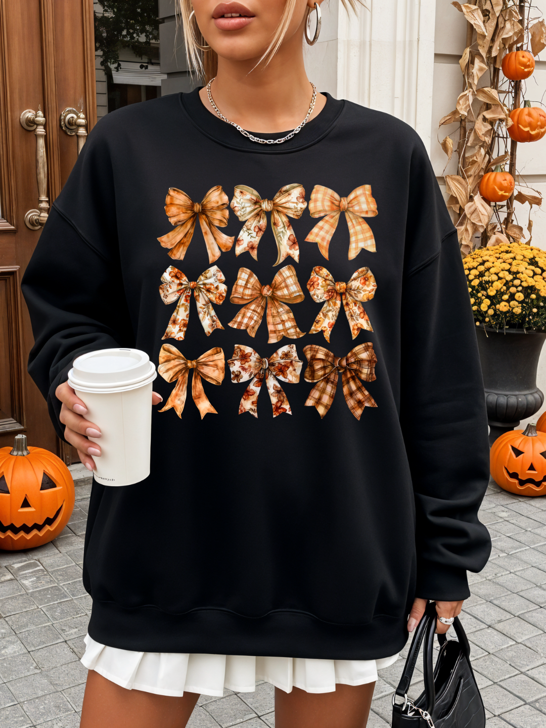 FALL BOWS CREWNECK