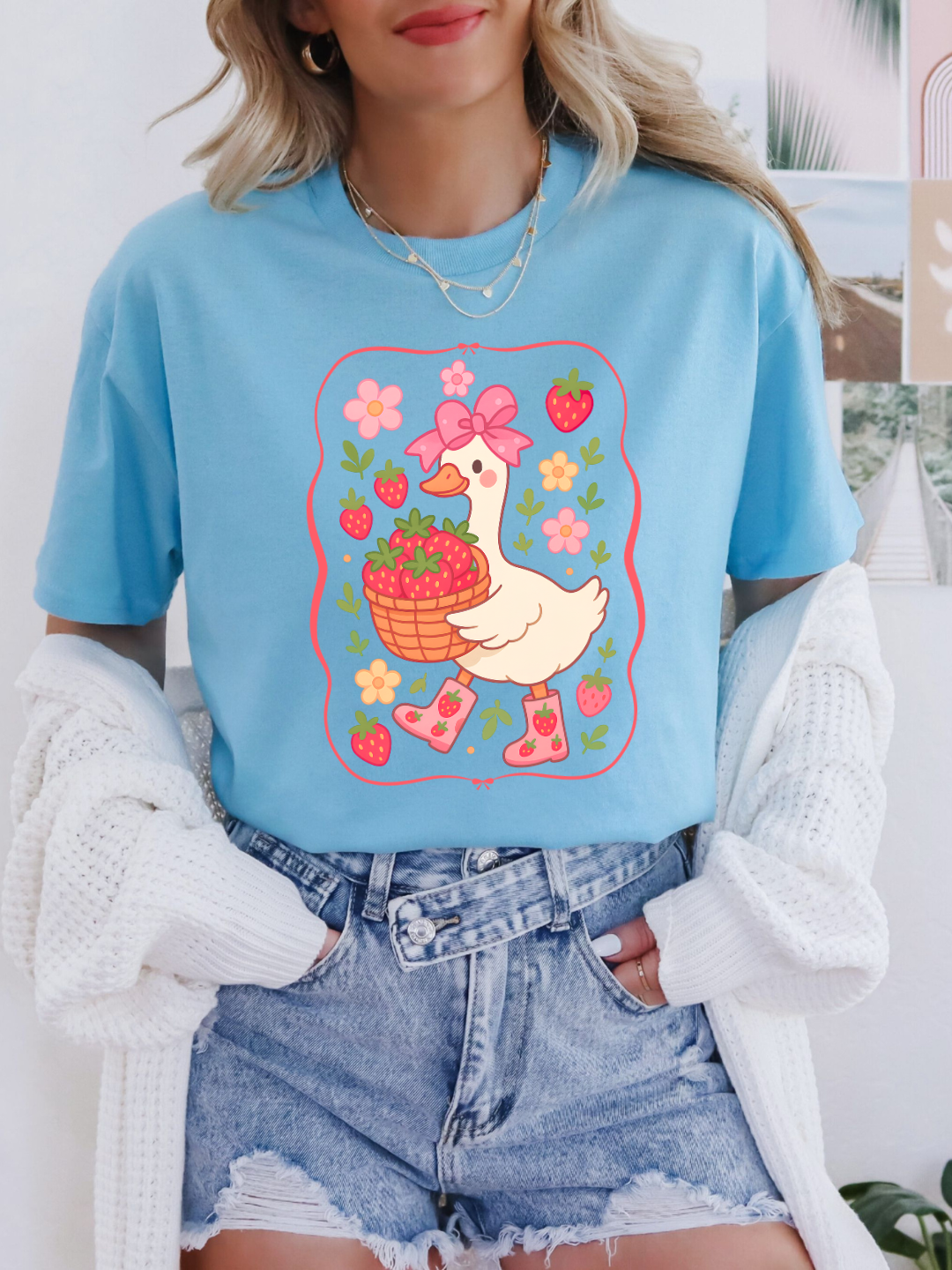 STRAWBERRY GOOSE T-SHIRT