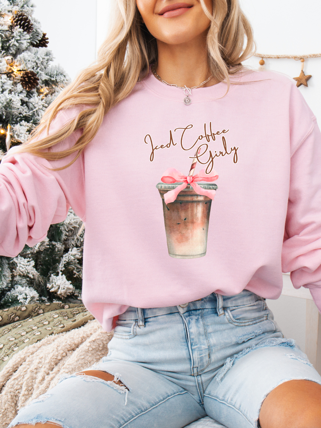 ICED COFFEE GIRLY CREWNECK