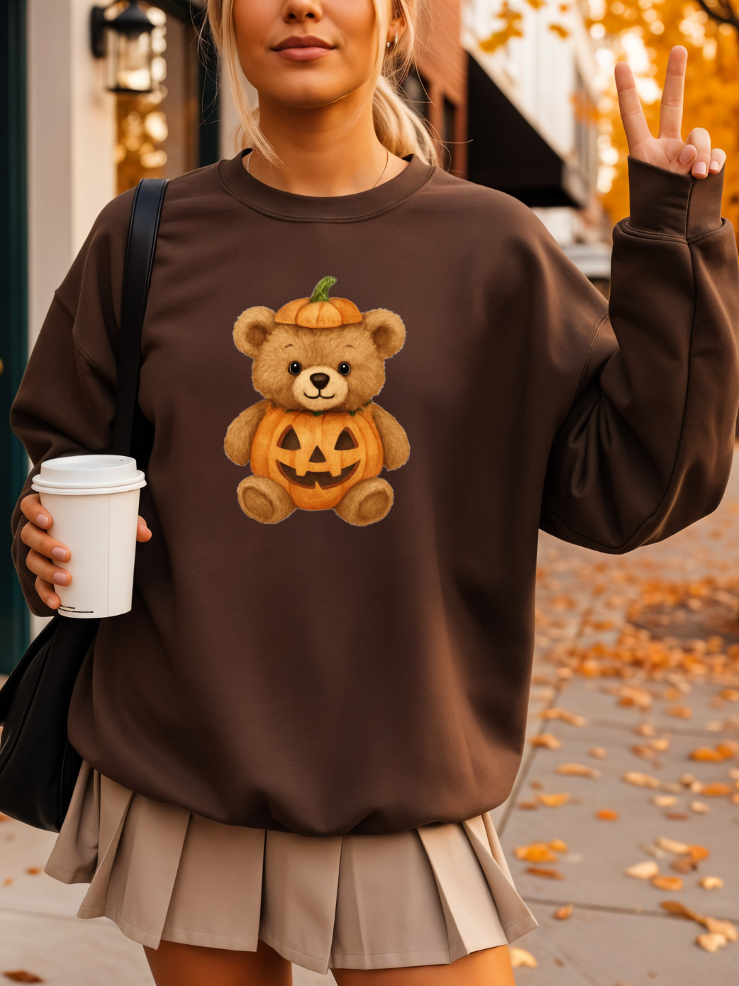 PUMPKIN BEAR CREWNECK