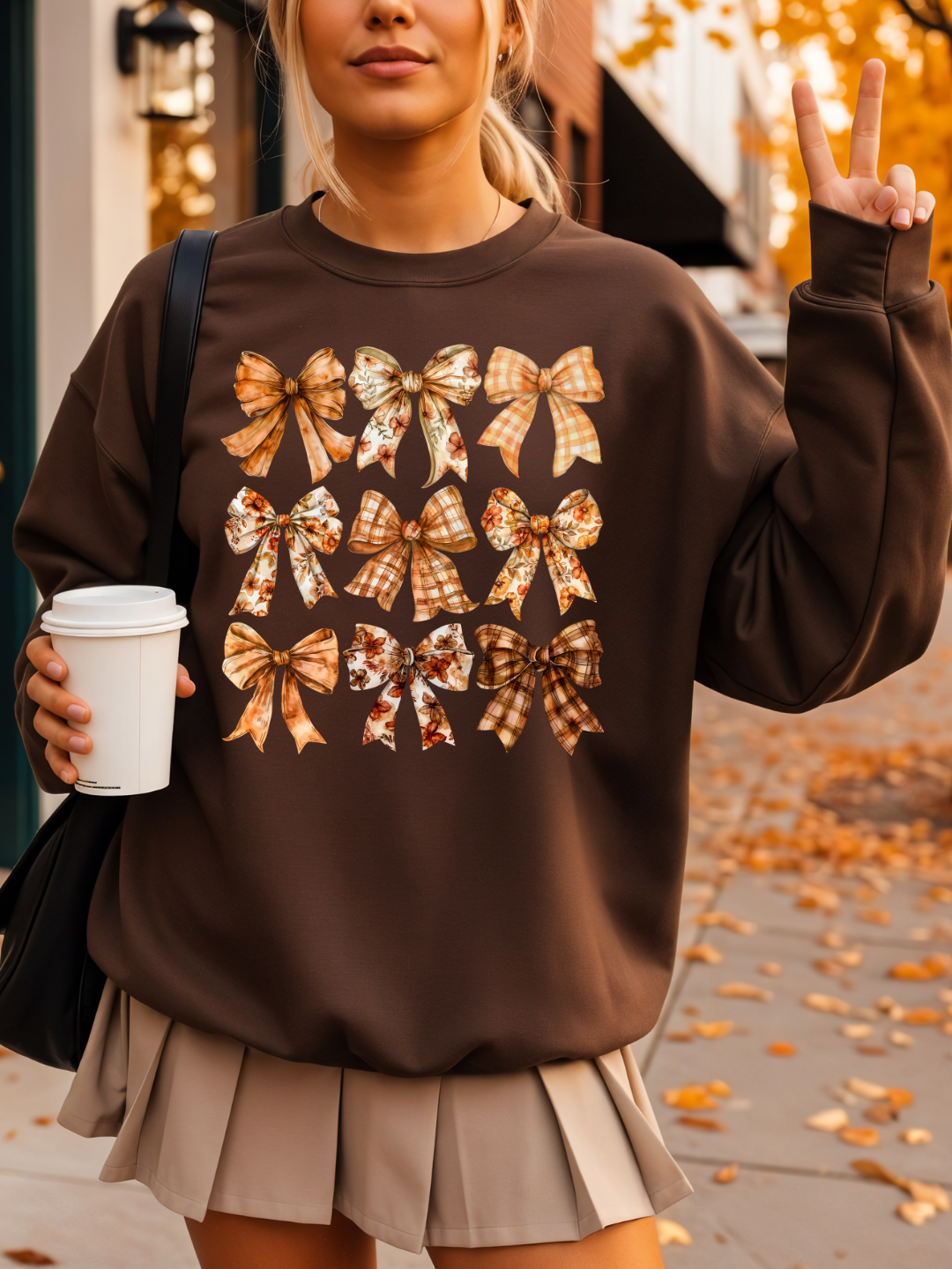 FALL BOWS CREWNECK