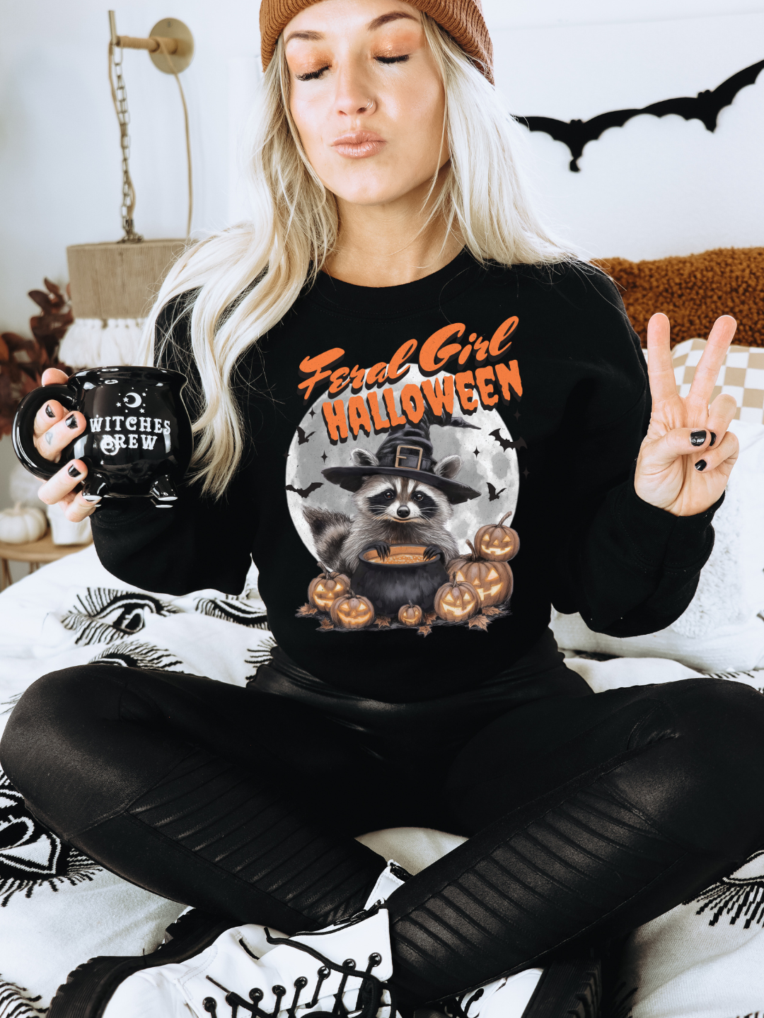 FERAL GIRL HALLOWEEN CREWNECK/T-SHIRT