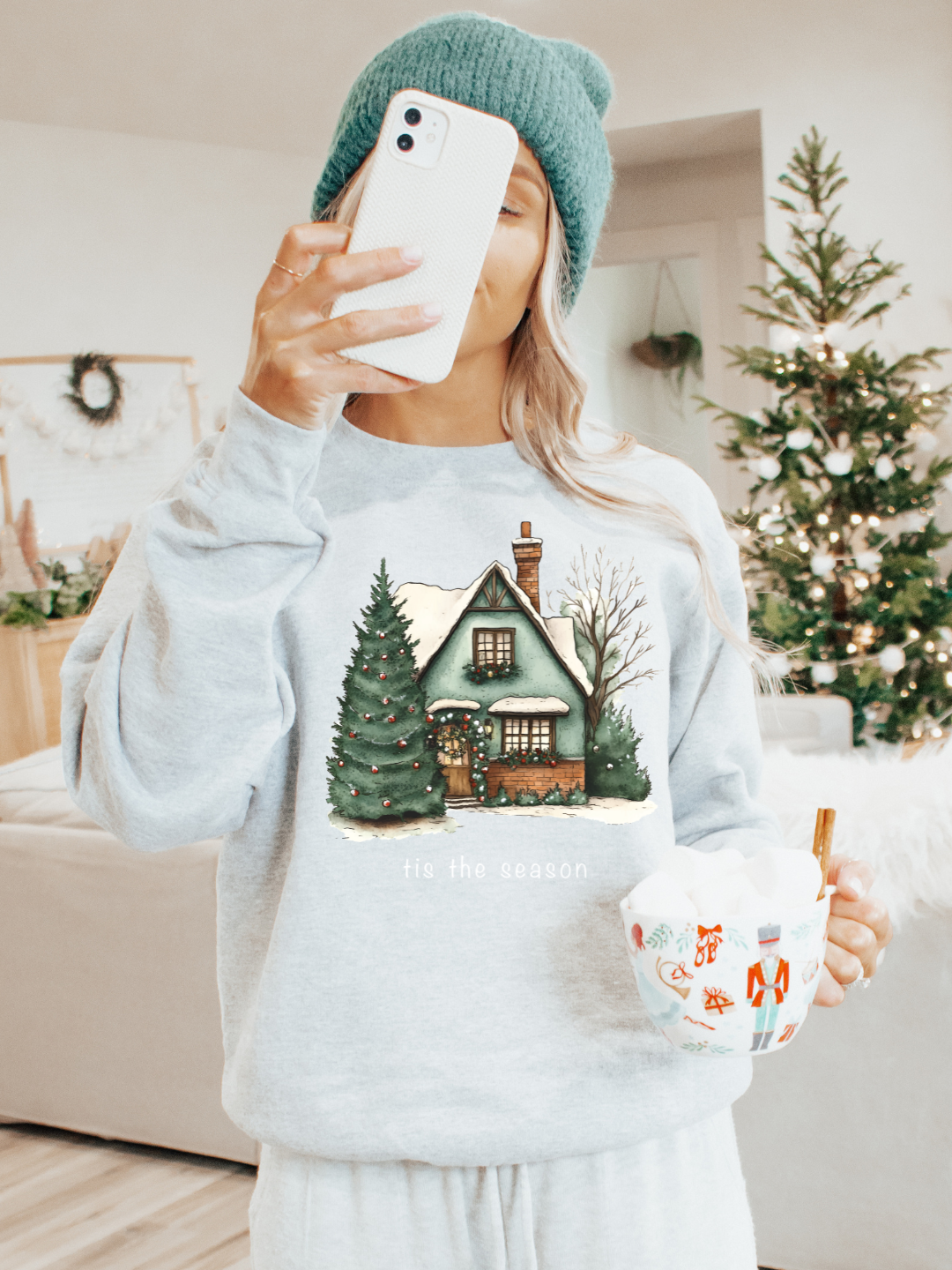 TIS THE SEASON CHRISTMAS CREWNECK