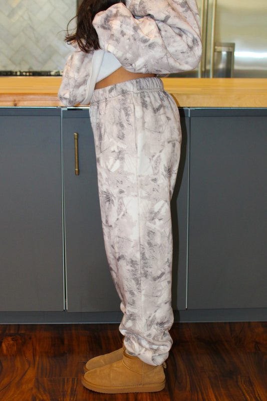 CAMO SWEATPANTS